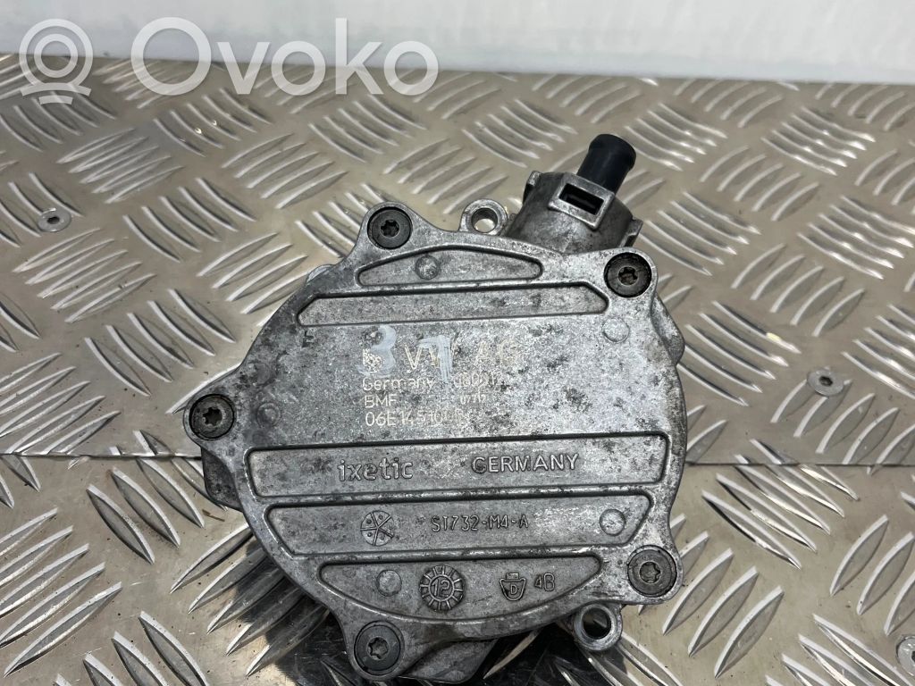 Audi Q5 SQ5 8R Vacuum pump 
