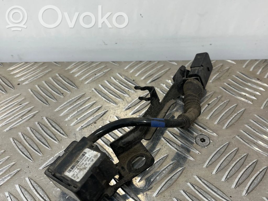 Audi A8 S8 D3 4E Acceleration sensor 