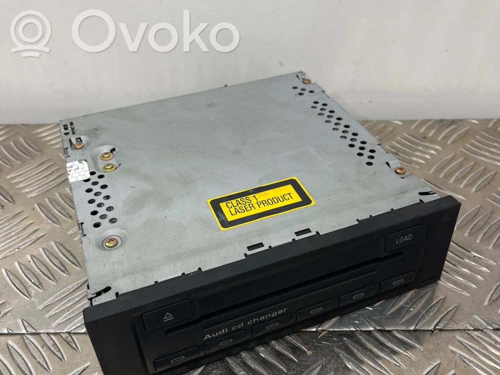 Audi A4 S4 B7 8E 8H CD/DVD keitiklis 