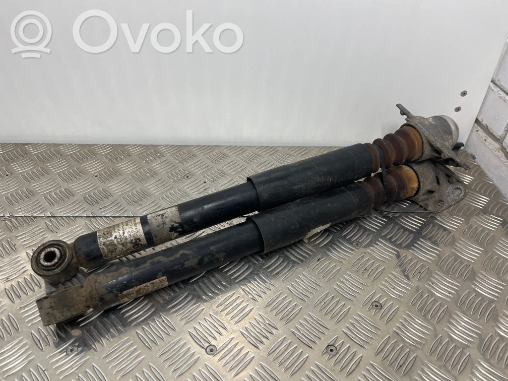 Volkswagen Eos Takaiskunvaimennin 