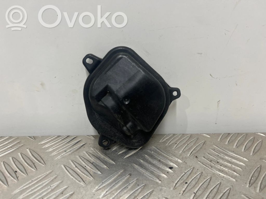 Audi A7 S7 4K8 Headlight/headlamp dust cover 