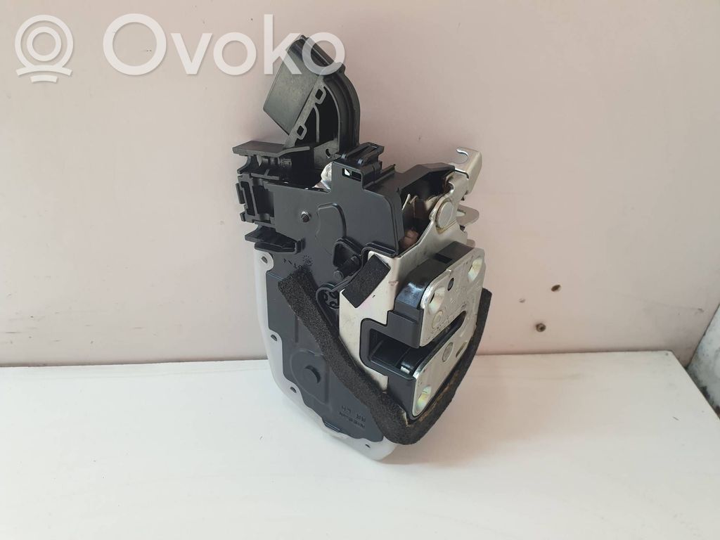Nissan Juke I F15 Încuietoare ușă spate 