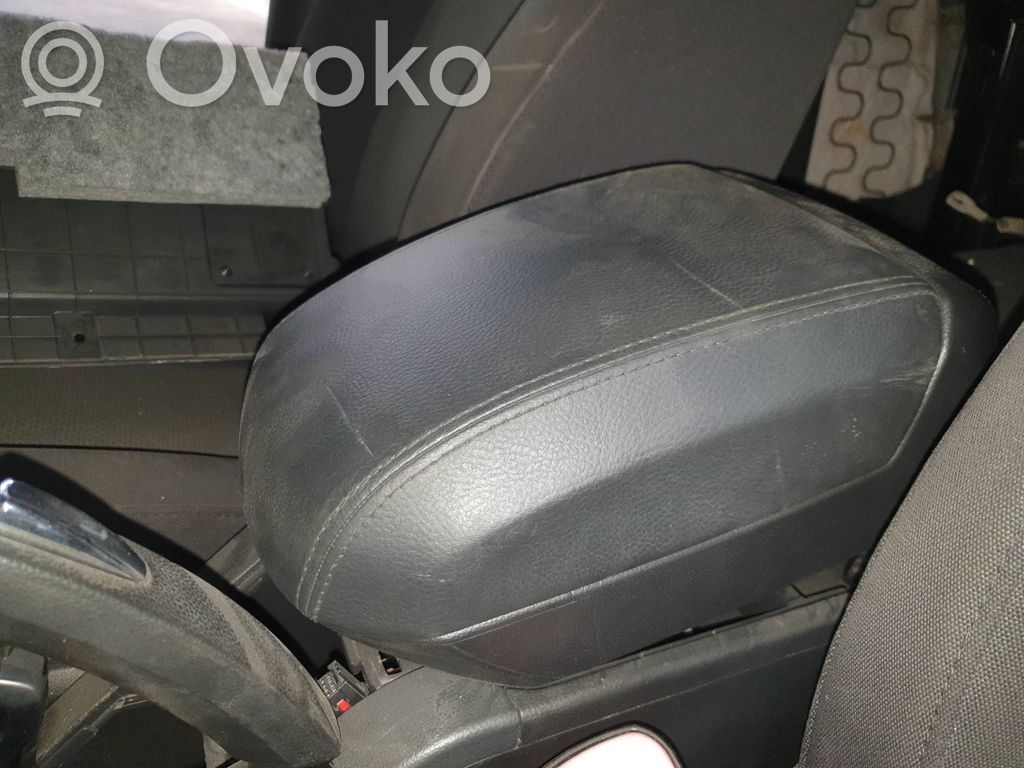 Opel Antara Reposabrazos 