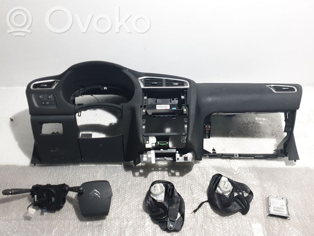 Citroen C4 Grand Picasso Oro pagalvių komplektas 