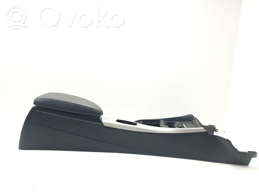 Armrest   9230143,584507