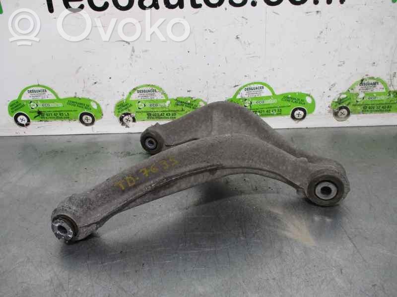 Peugeot 407 Wahacz tylny 