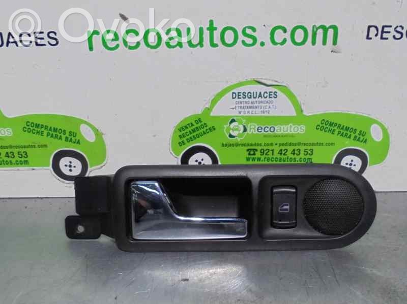 Volkswagen Bora Manecilla interna puerta trasera 