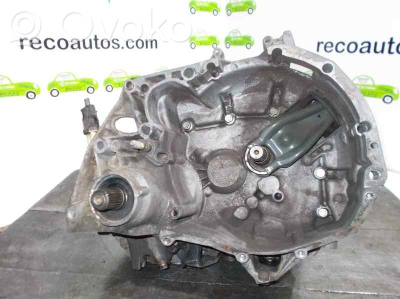 Renault Rapid Caja de cambios manual de 5 velocidades 