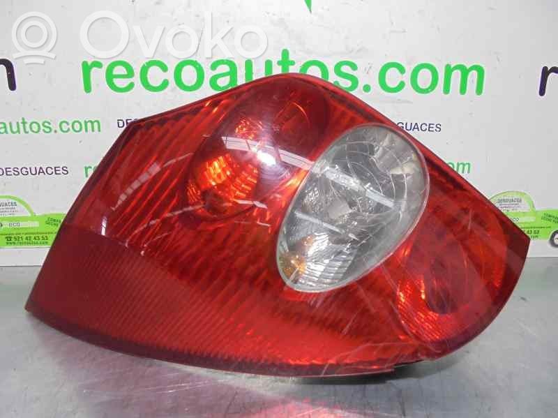 Renault Laguna II Задний фонарь в кузове
