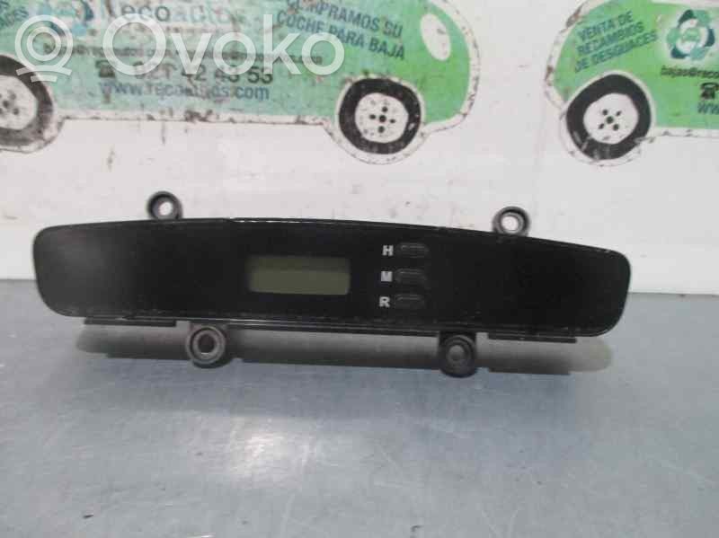 KIA Carnival Horloge 