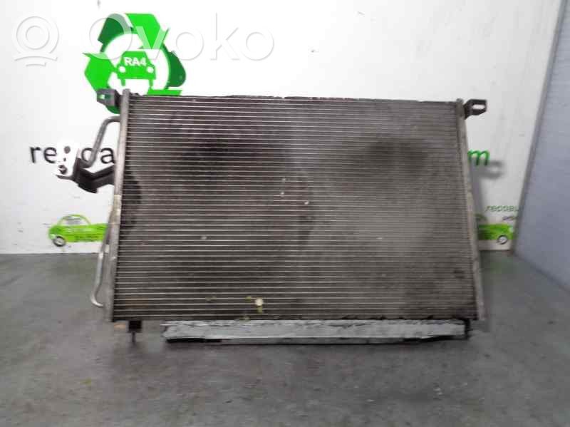 Opel Omega B2 Конденсор кондиционера 