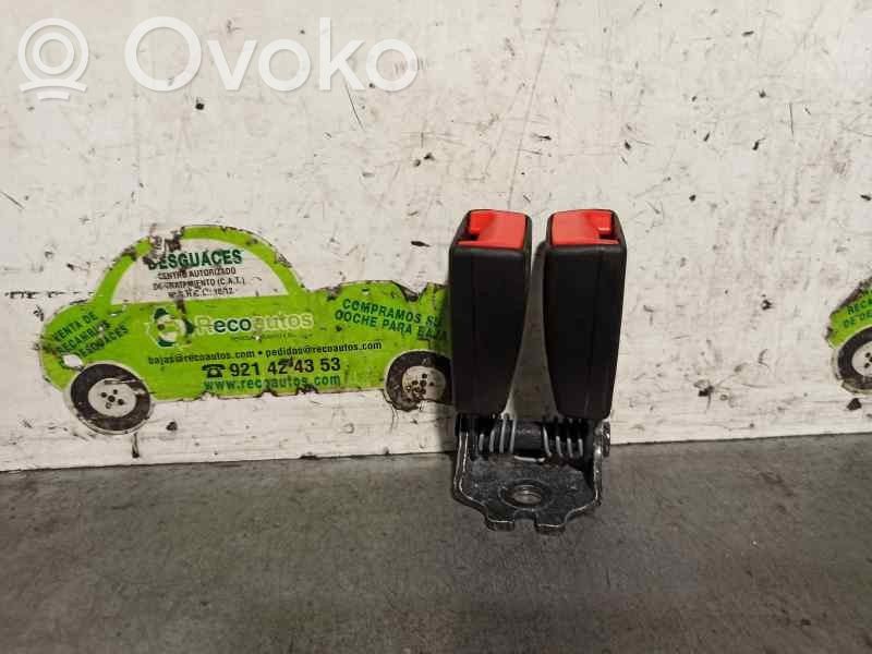 Ford Focus C-MAX Klamra tylnego pasa bezpieczeństwa 