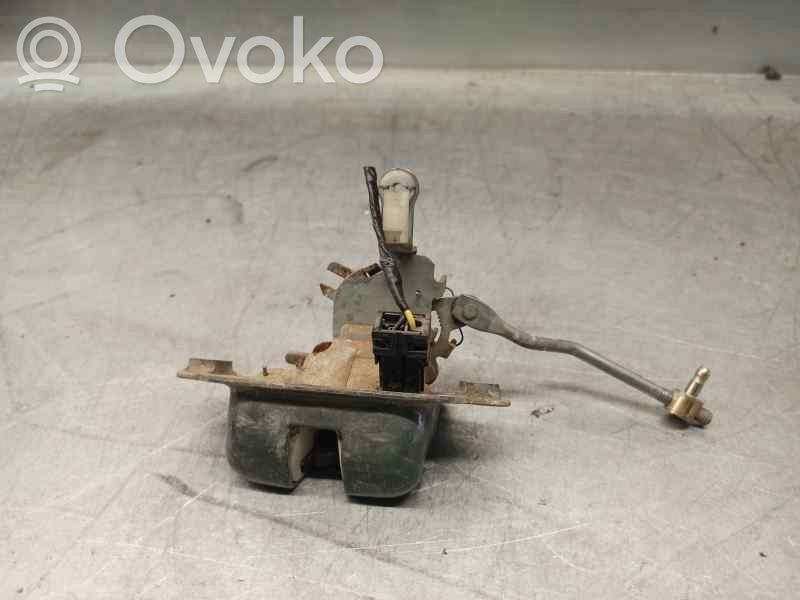 Subaru Forester SF Tailgate lock latch 