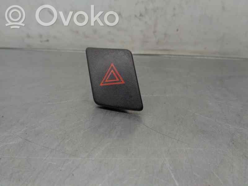 Toyota Yaris Przycisk świateł awaryjnych 