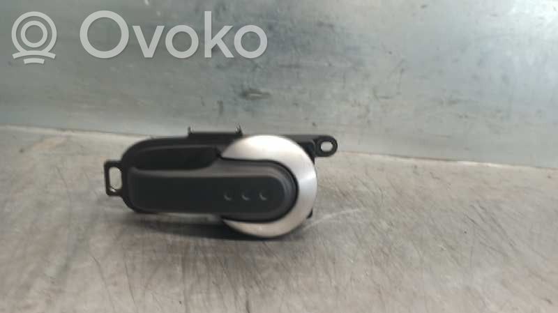 Nissan Micra C+C Galinė atidarymo rankenėlė vidinė 