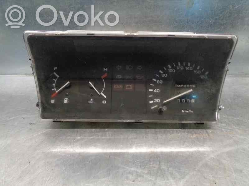 Rover 100 Geschwindigkeitsmesser Cockpit 
