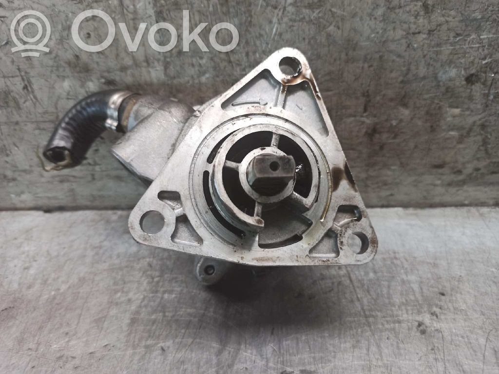 Lancia Lybra Pompă vacuum 