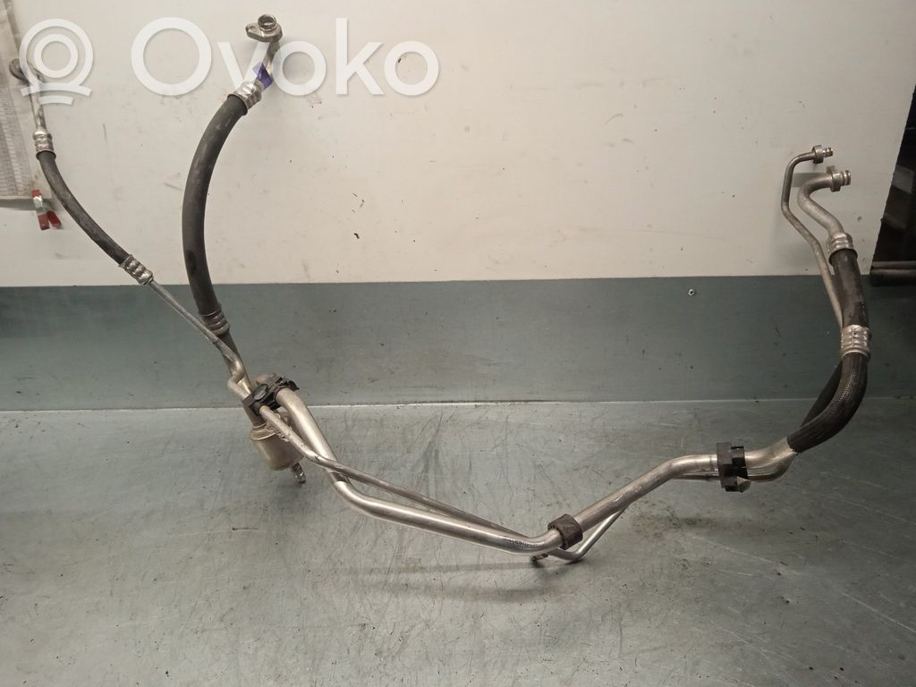 Peugeot 308 Gaisa kondicioniera caurulīte (-es) / šļūtene (-es)