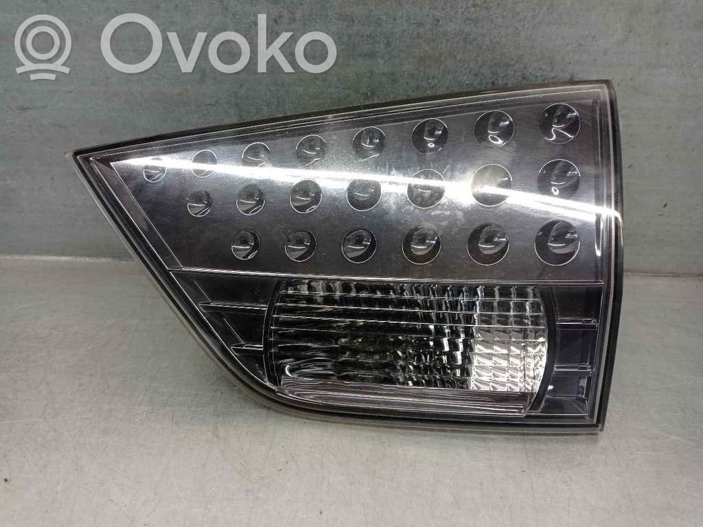 Mitsubishi Outlander Luz trasera/de freno 