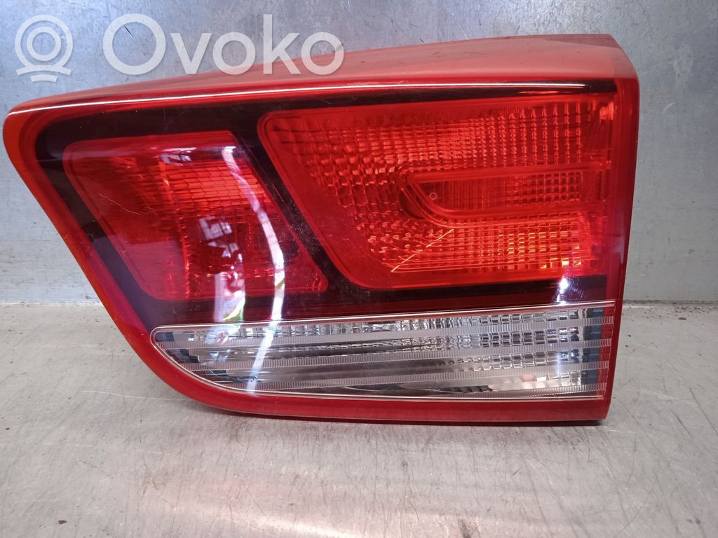 KIA Rio Luz trasera/de freno 