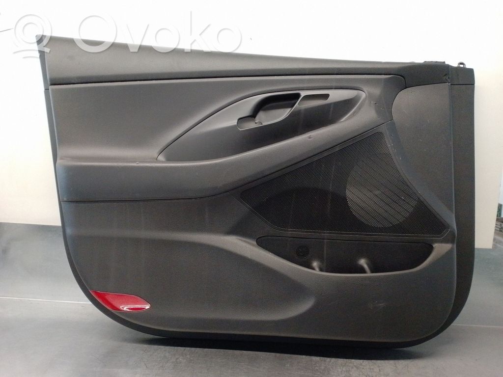 Hyundai i30 Panou tapițerie ușă față 