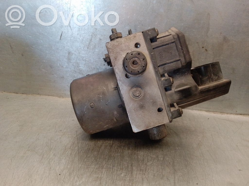 Ford Mondeo Mk III ABS-pumppu 