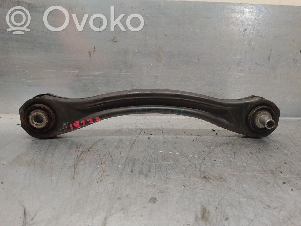 Mercedes-Benz E W210 Brazo de suspensión trasero