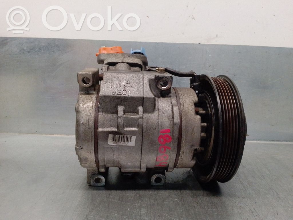 Toyota Avensis T220 Compressore aria condizionata (A/C) (pompa)