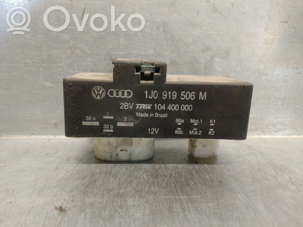 Volkswagen Polo Hehkutulpan esikuumennuksen rele 