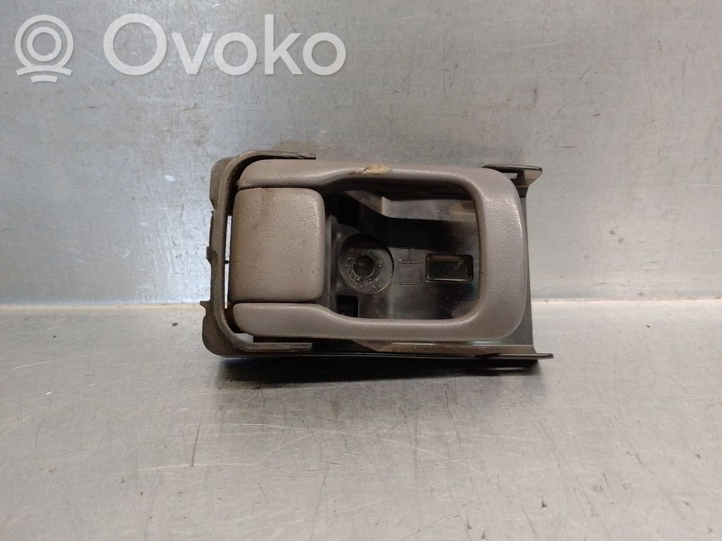 Nissan Vanette Rankenėlė atidarymo vidinė