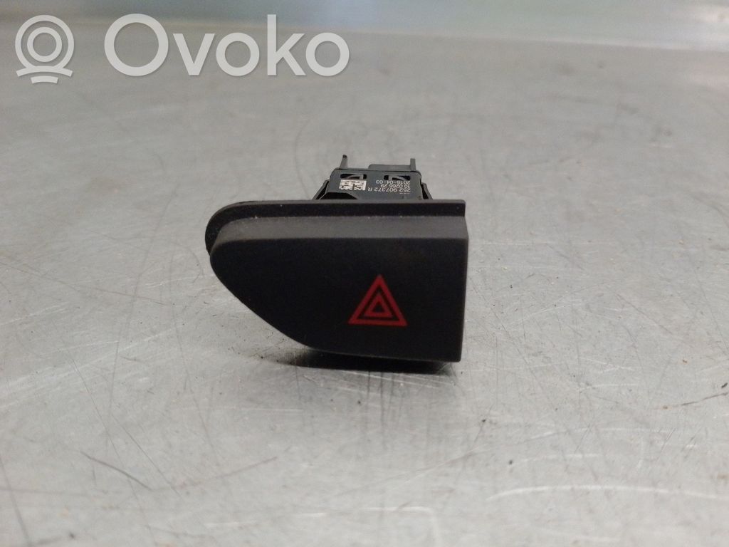 Renault Captur Schalter Warnblinkanlage