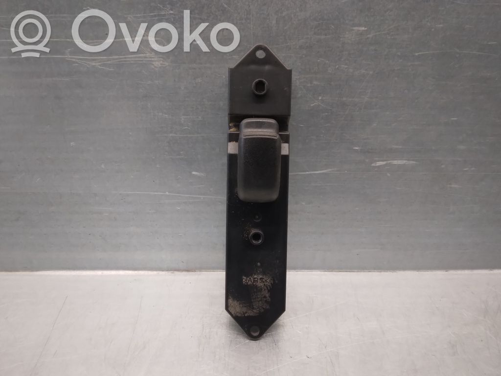 Mitsubishi Montero Interrupteur commade lève-vitre 