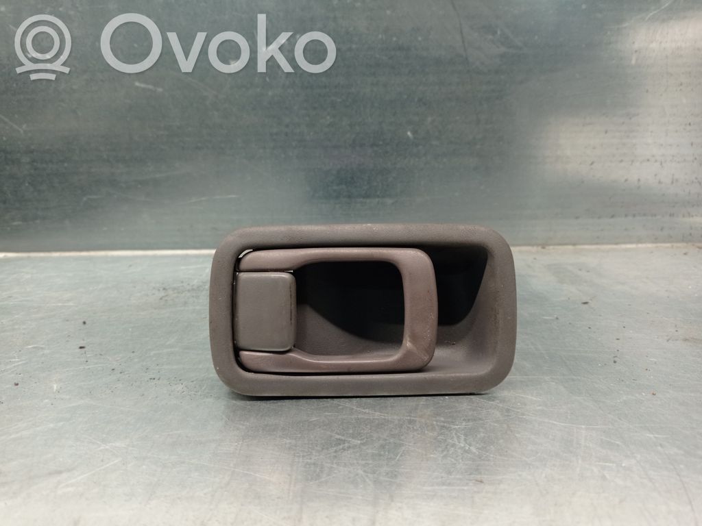 Nissan Vanette Rankenėlė atidarymo vidinė 