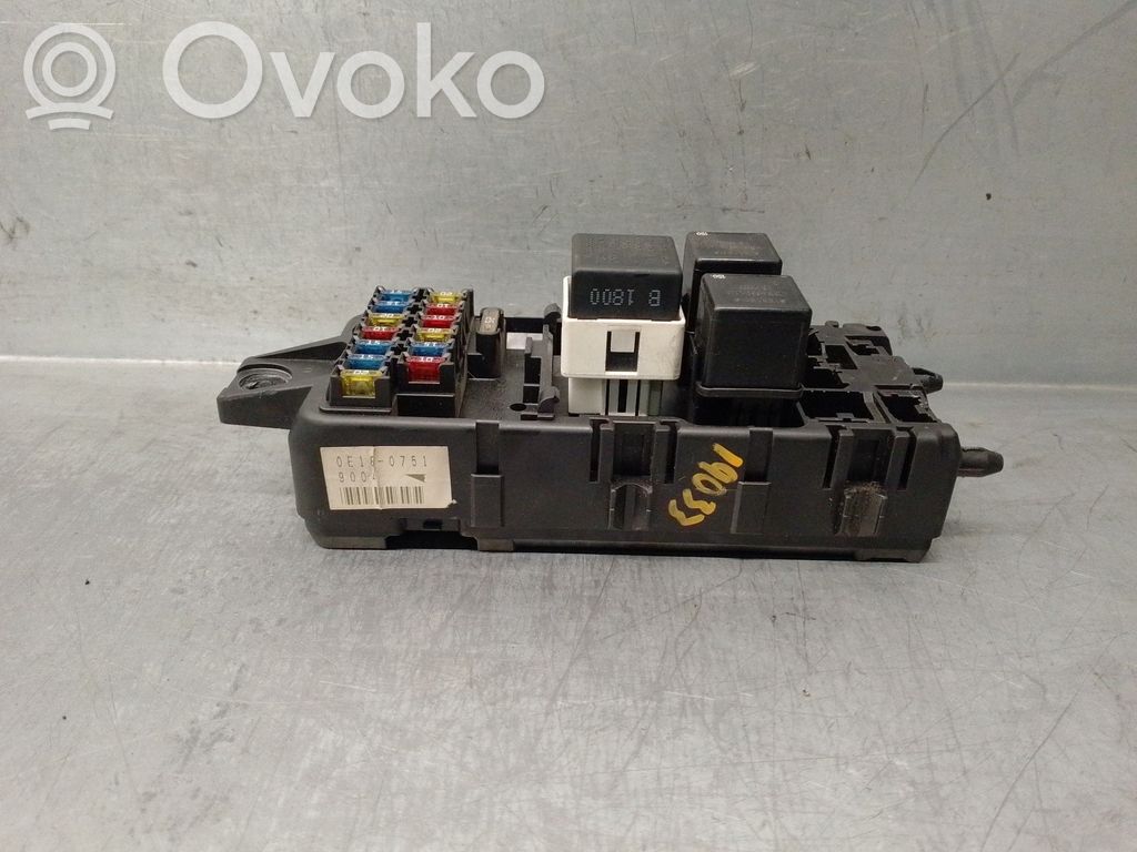Volvo S40, V40 Skrzynka bezpieczników / Komplet