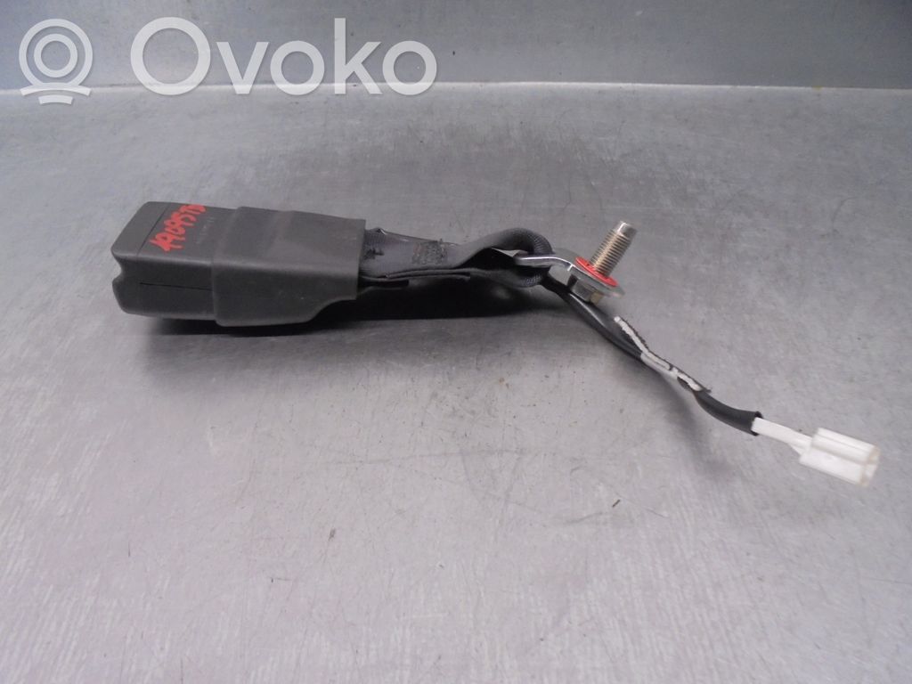 Nissan Pulsar Takaistuimen turvavyön solki 