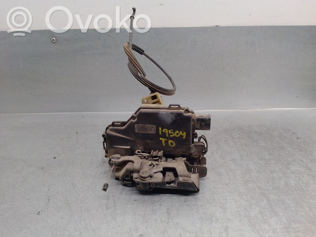 Skoda Octavia Mk2 (1Z) Takaoven lukko 
