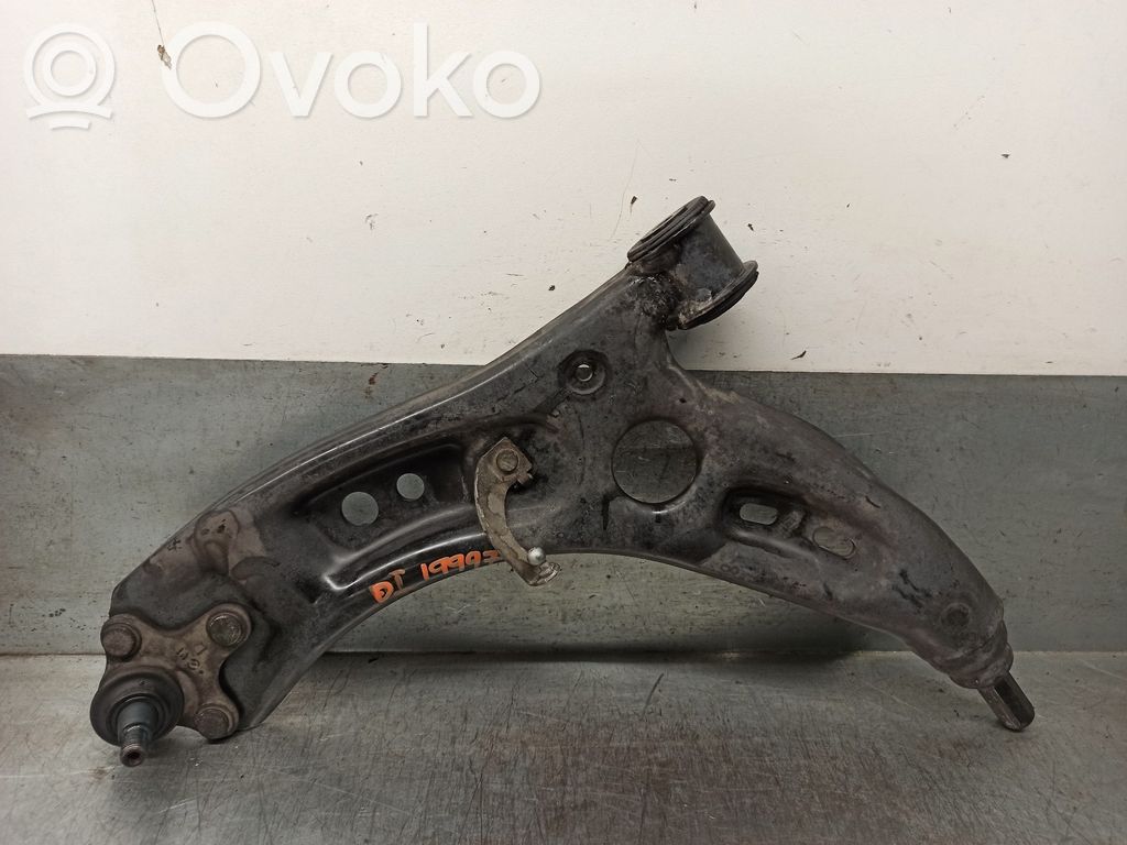 Volkswagen Scirocco Priekinė svirtis 