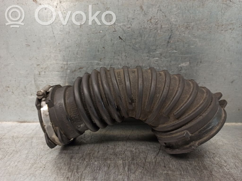 Opel Astra K Ilmastointilaitteen putki (A/C) 