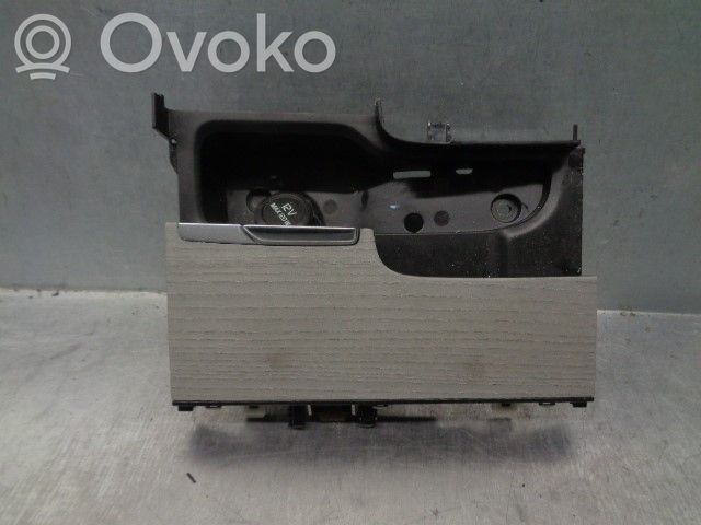 Volvo XC60 Tunel środkowy 