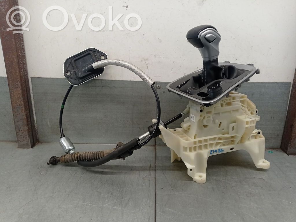 KIA Xceed Vaihdetanko 