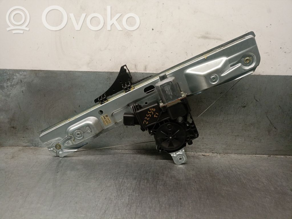 Opel Insignia A Mecanismo para subir la puerta trasera sin motor 