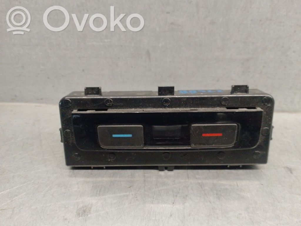 Volkswagen Passat Alltrack Panel klimatyzacji 