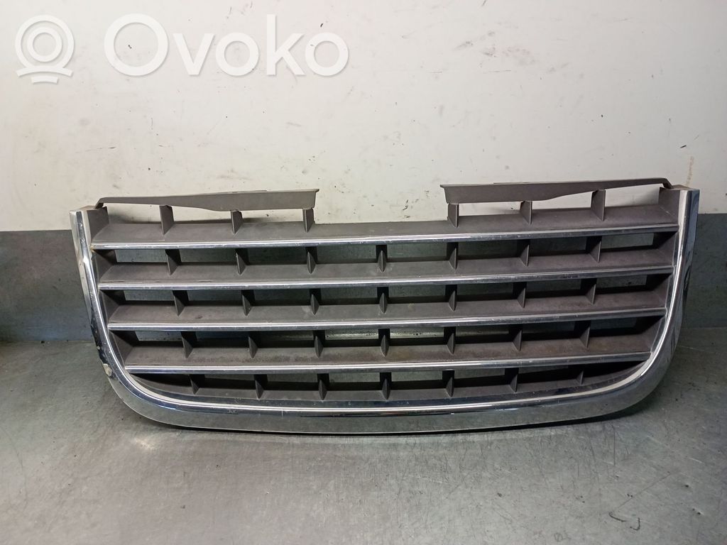 Chrysler Grand Voyager V Etusäleikkö 