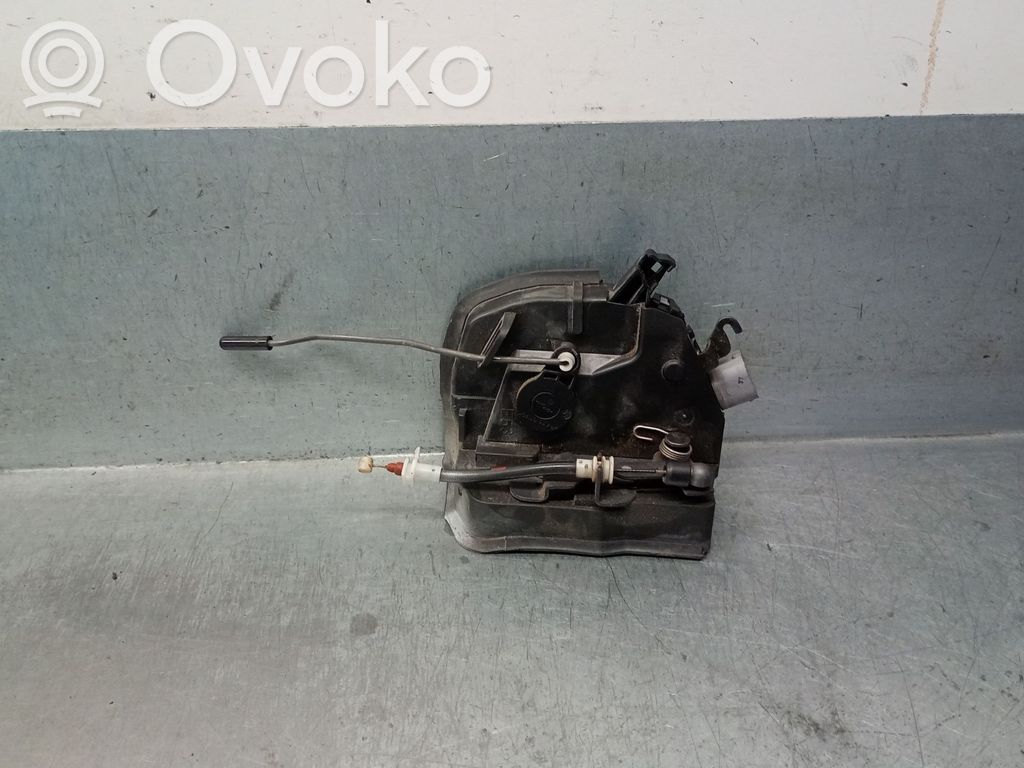 BMW X5 E53 Front door lock 