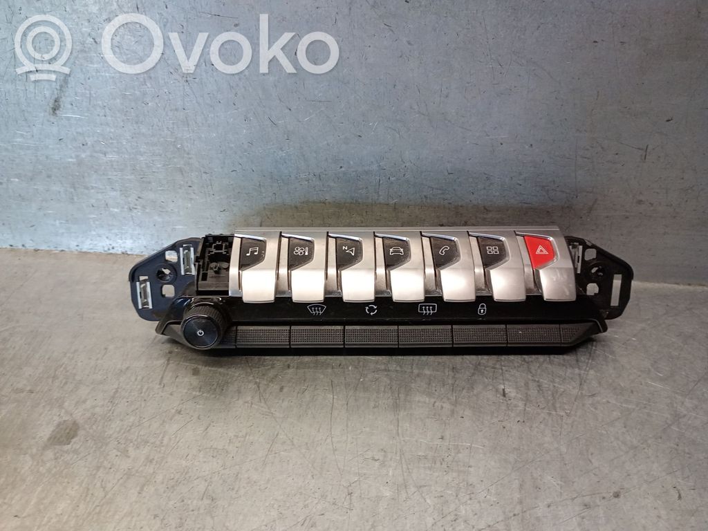 Peugeot 5008 Przyciski multifunkcyjne