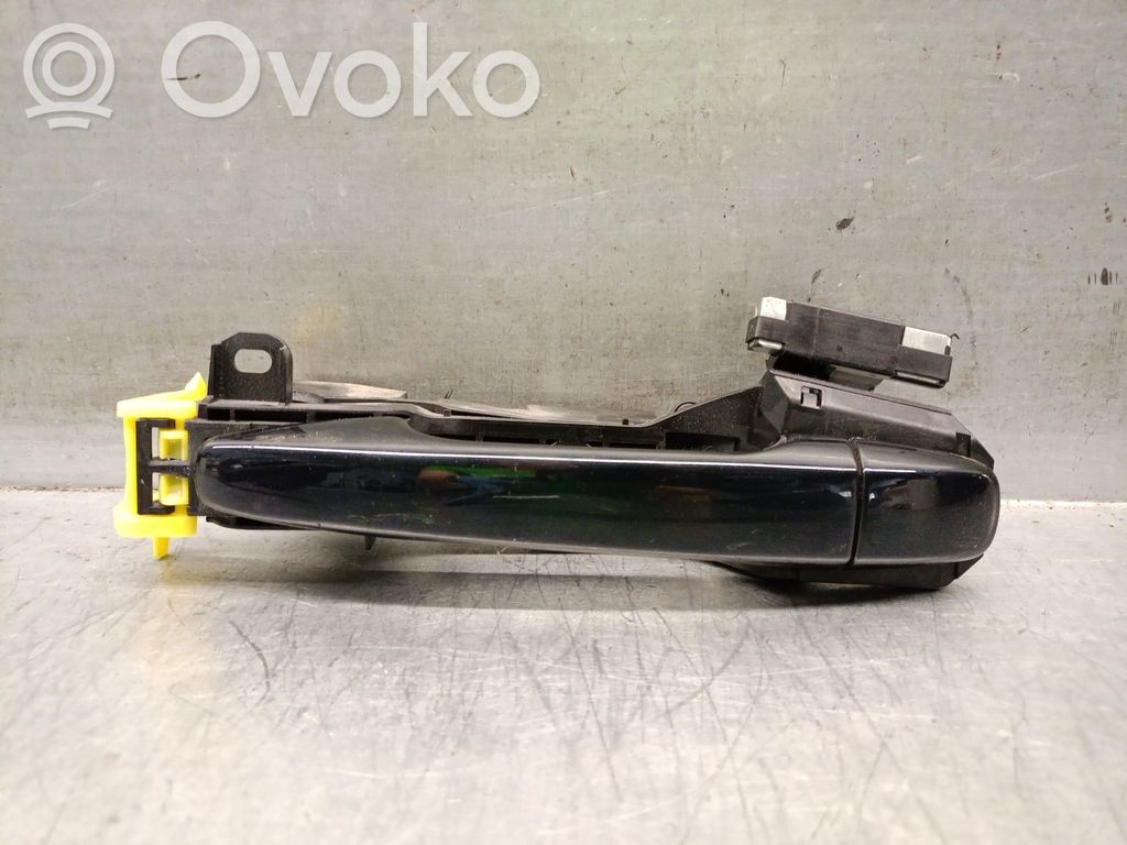 Toyota Avensis T270 Rear door exterior handle