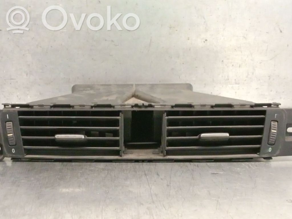 BMW 3 E90 E91 Owiewka / Deflektor powietrza szyberdachu 