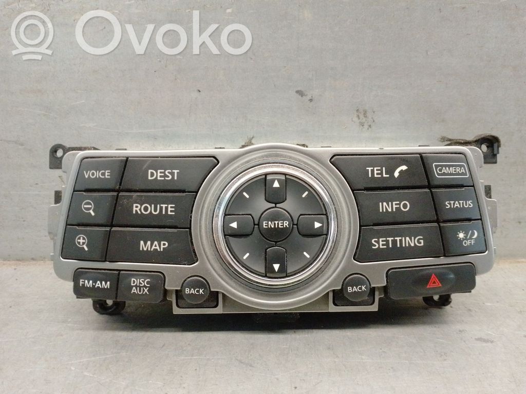 Infiniti EX Przyciski multifunkcyjne