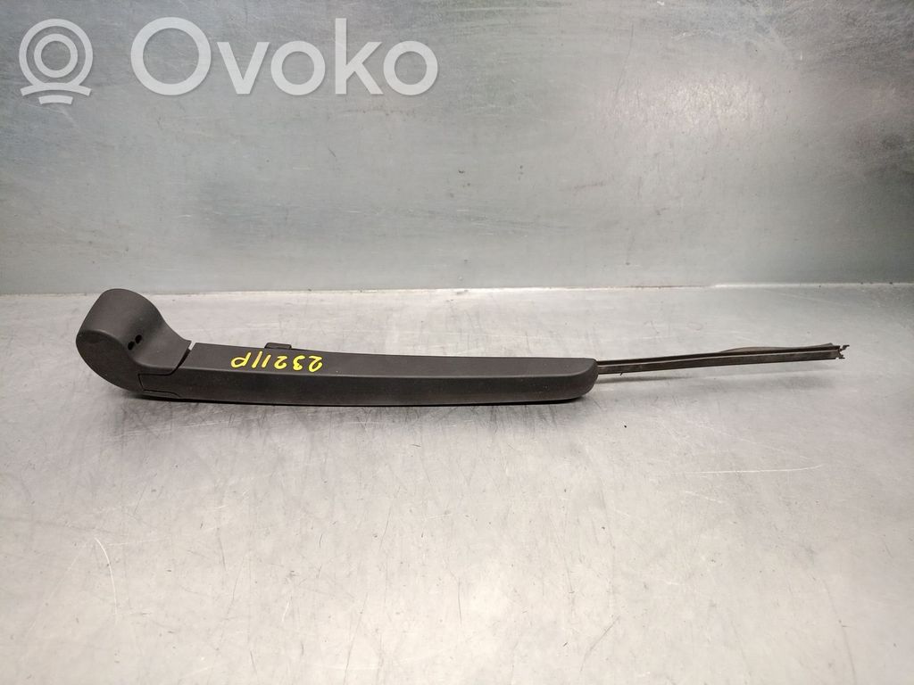 Audi A3 S3 8V Ramię wycieraczki szyby tylnej 