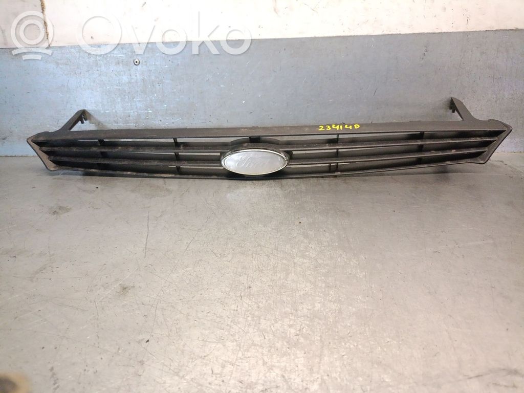Ford Focus Grille de calandre avant 